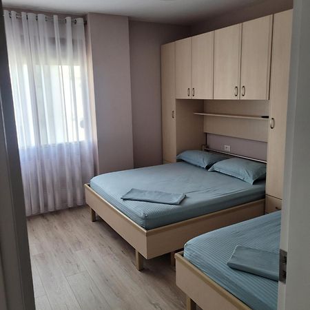 Orange Apartment Golem  Dış mekan fotoğraf