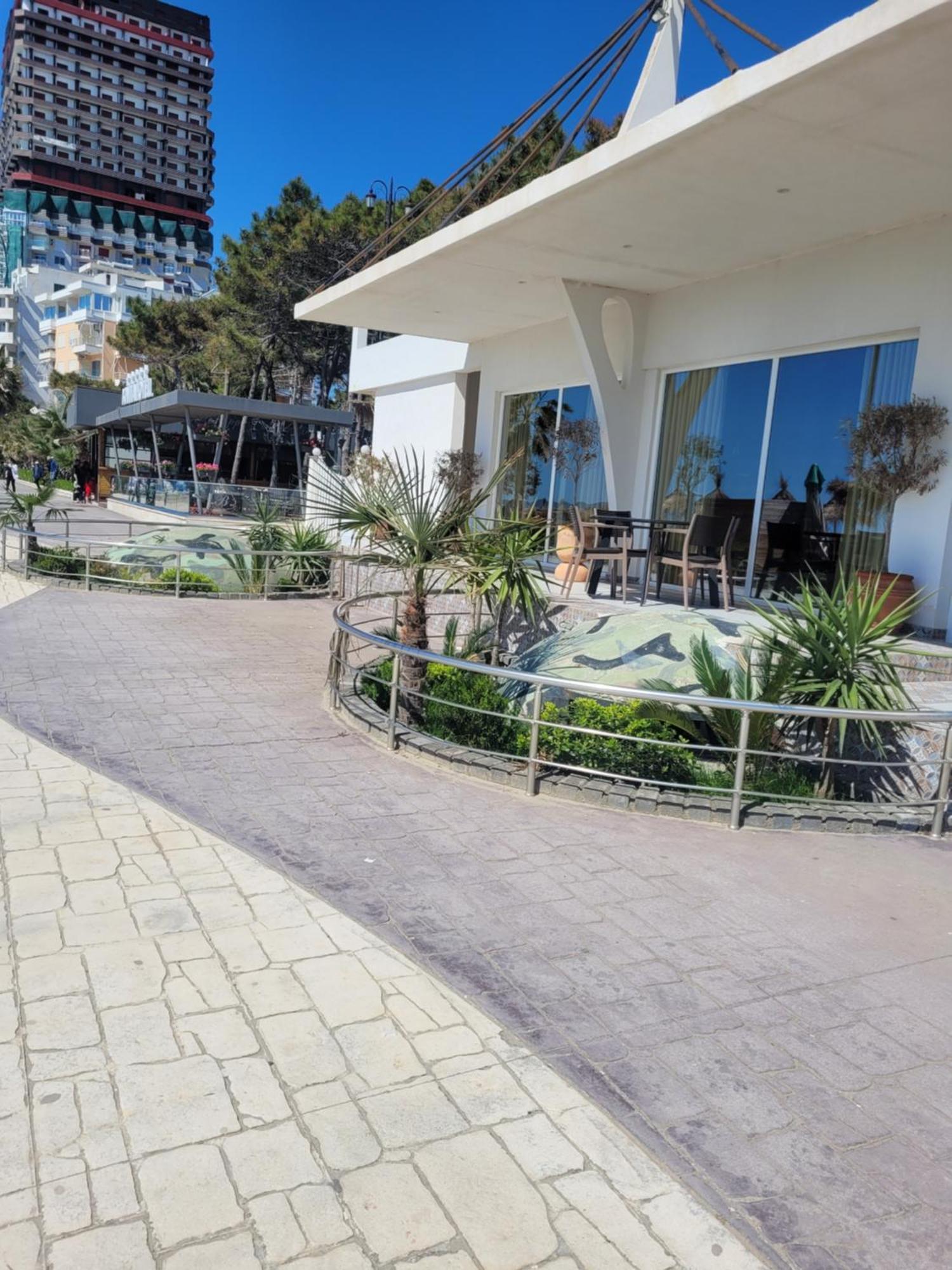 Orange Apartment Golem  Dış mekan fotoğraf