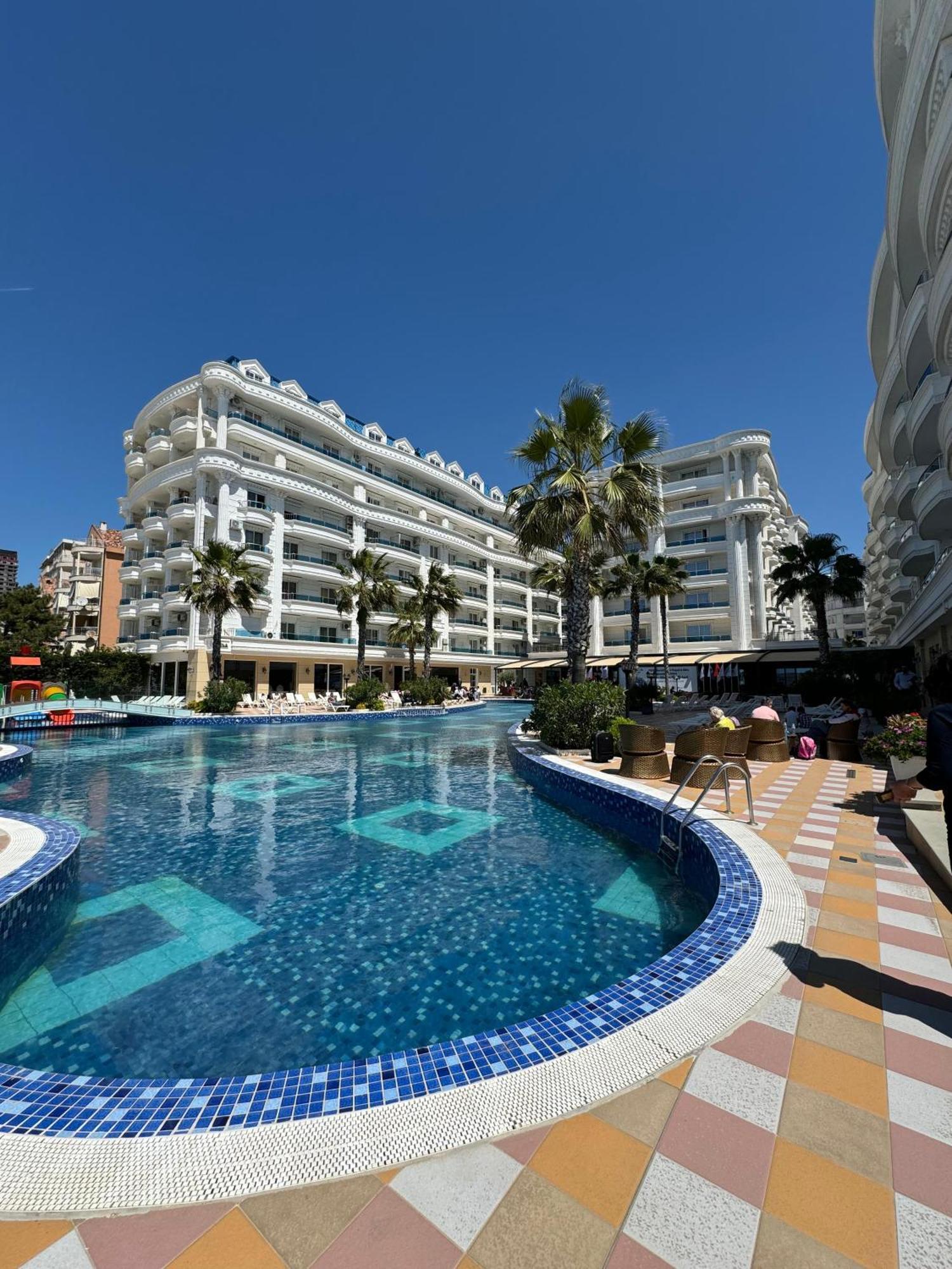 Orange Apartment Golem  Dış mekan fotoğraf