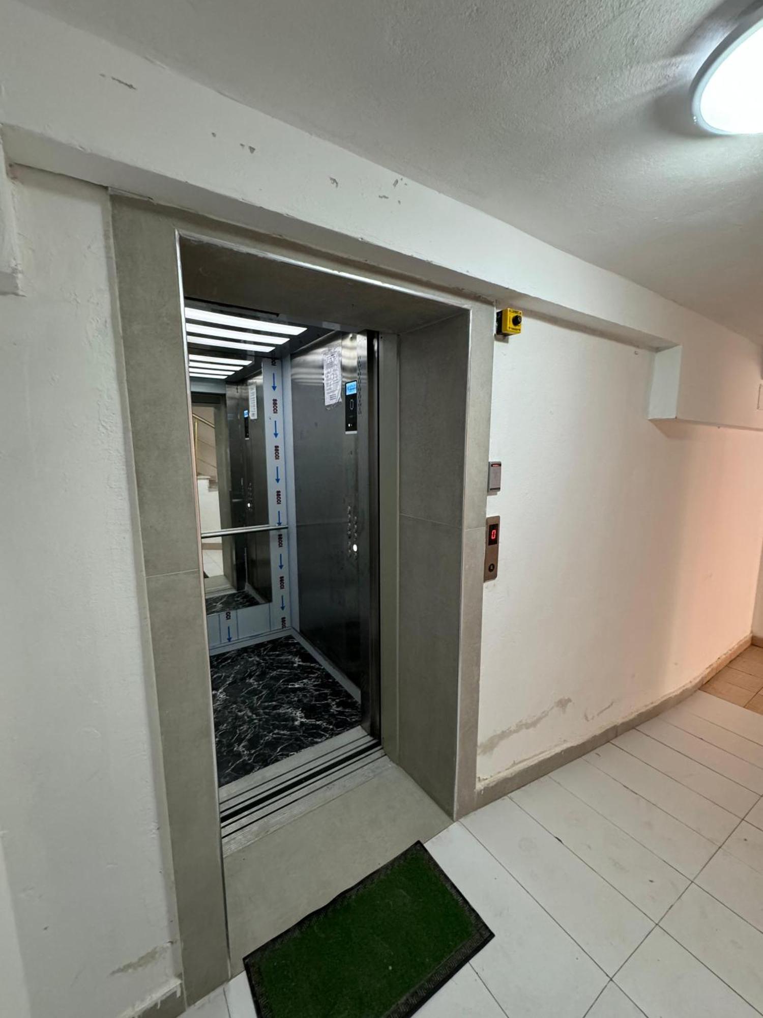 Orange Apartment Golem  Dış mekan fotoğraf