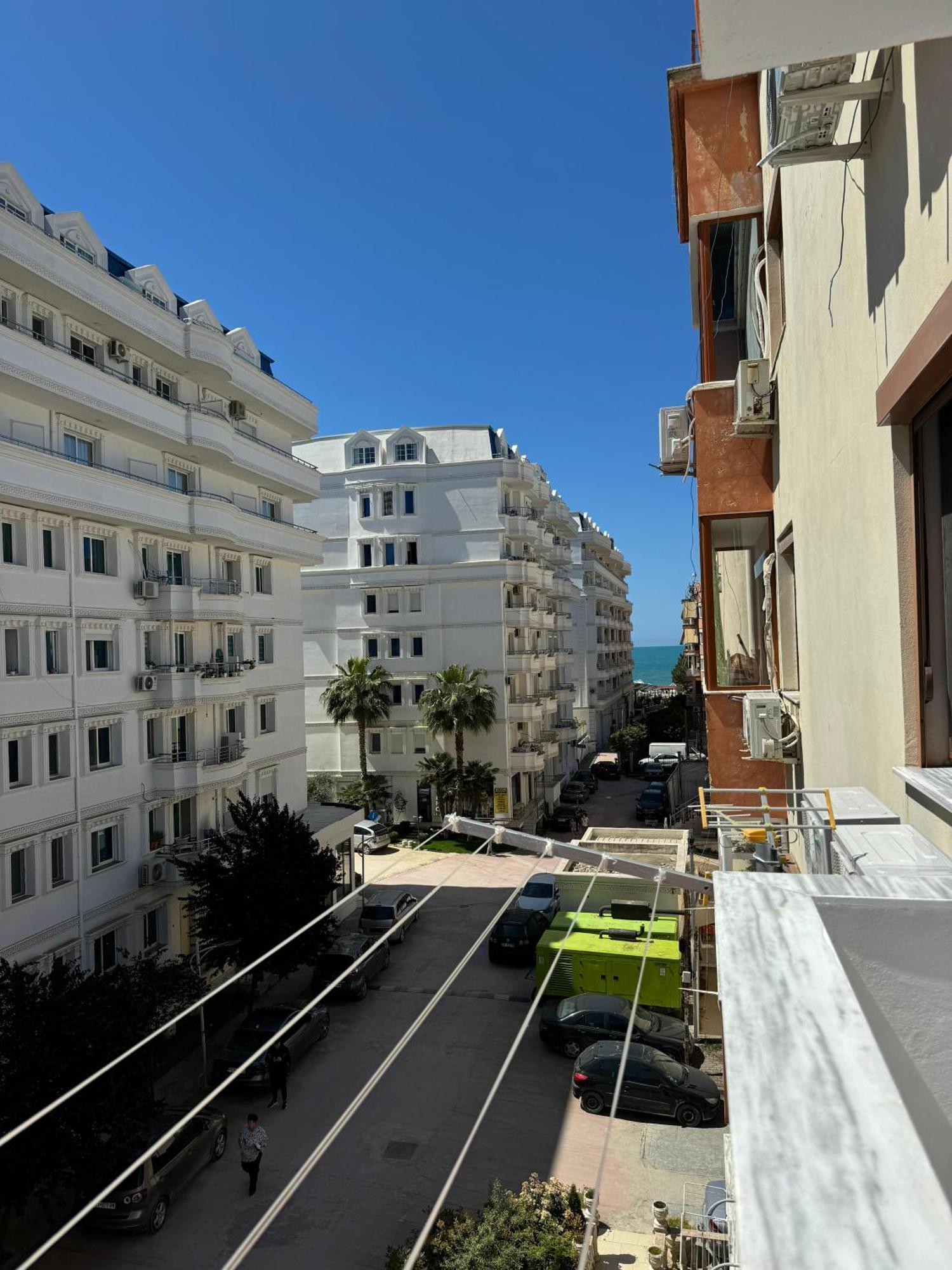 Orange Apartment Golem  Dış mekan fotoğraf
