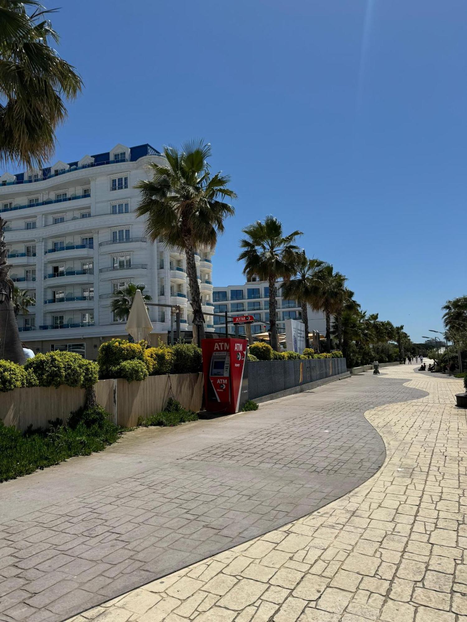 Orange Apartment Golem  Dış mekan fotoğraf