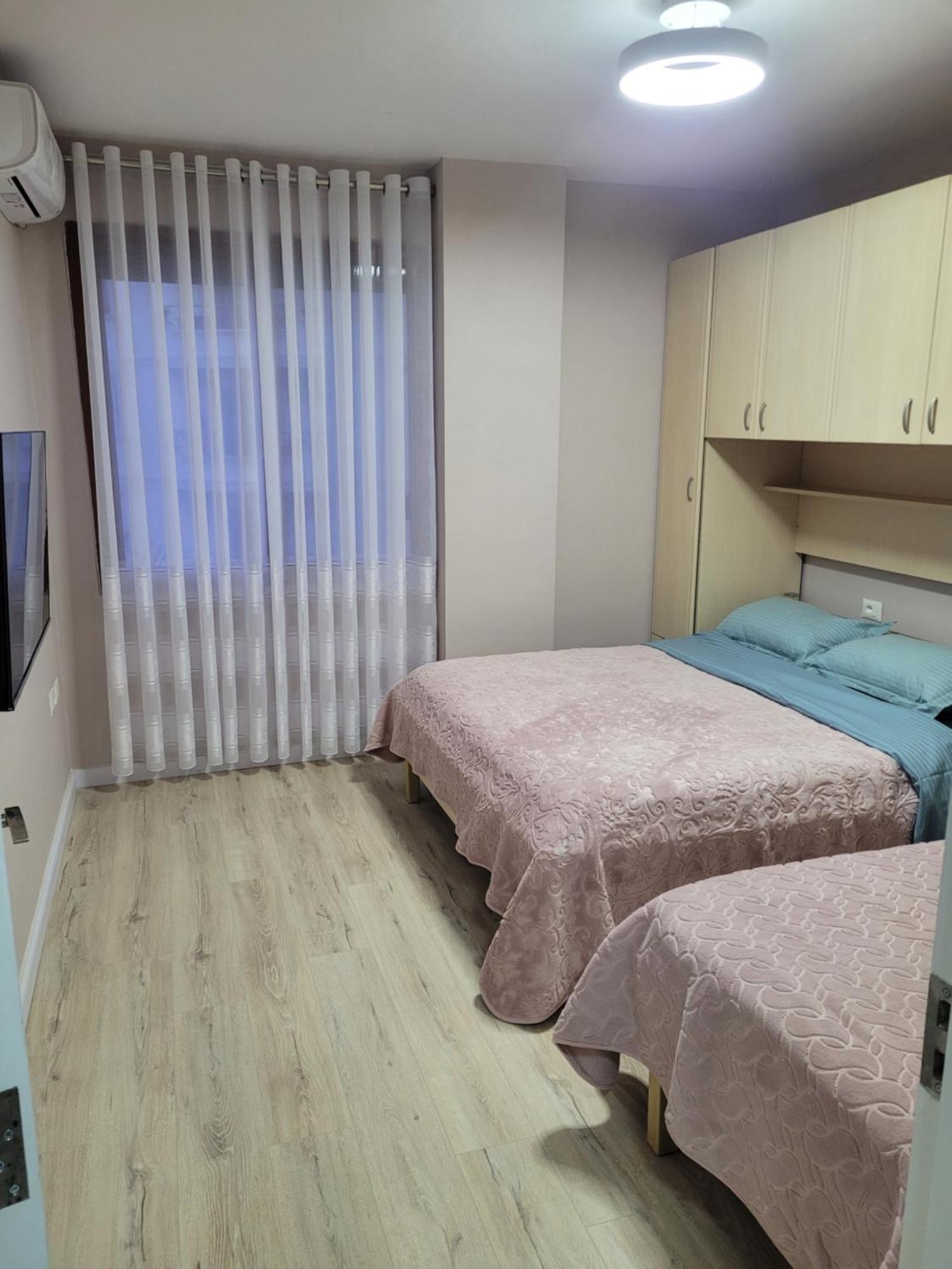 Orange Apartment Golem  Dış mekan fotoğraf
