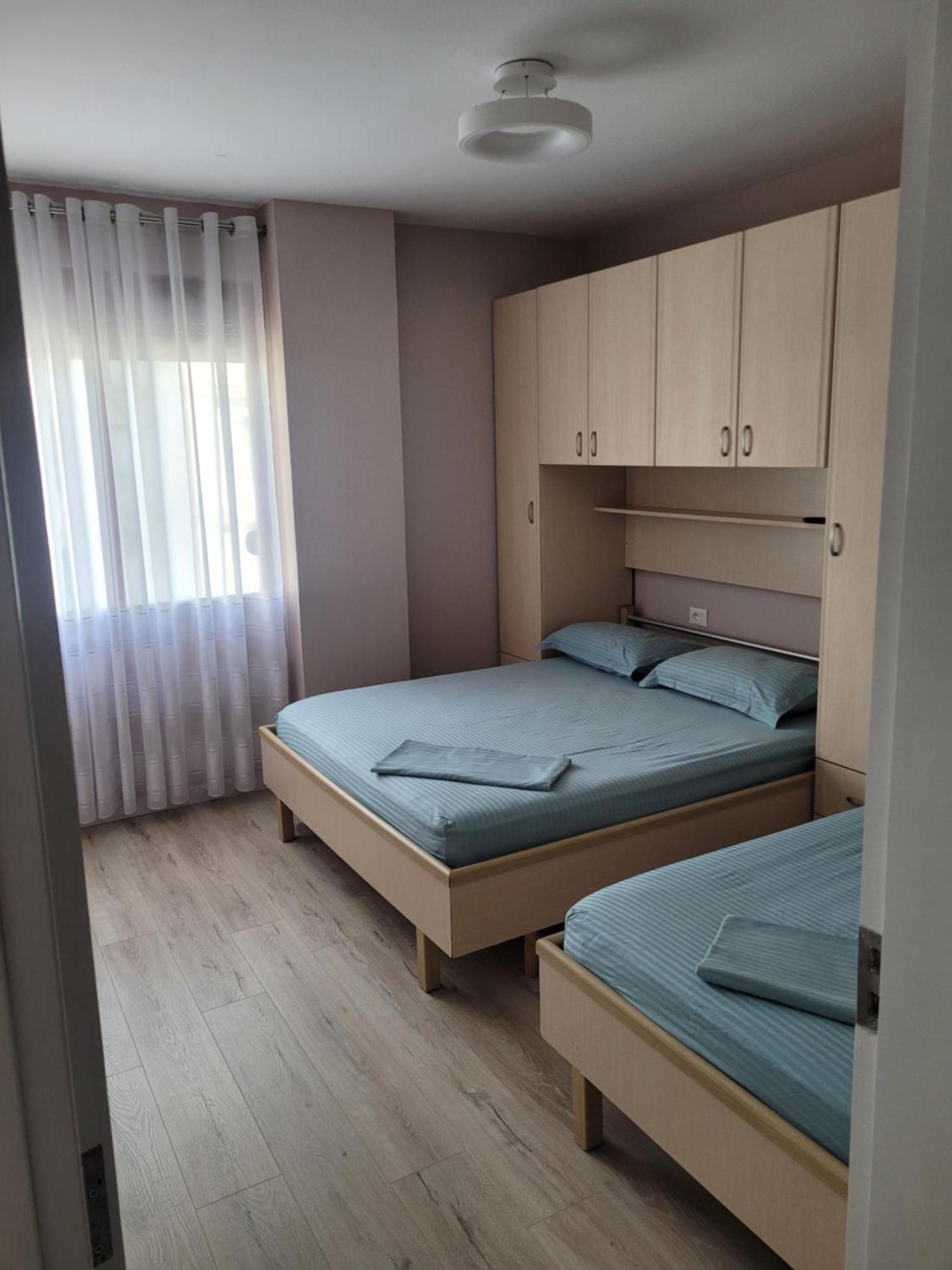 Orange Apartment Golem  Dış mekan fotoğraf